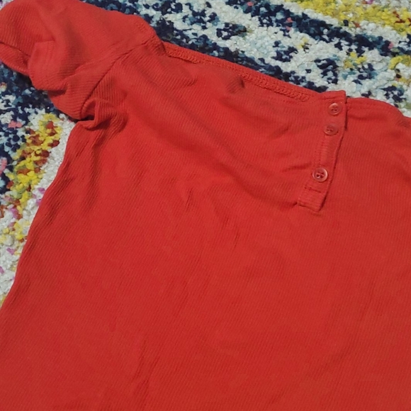 Off the Shoulder Top - Picture 3 of 3